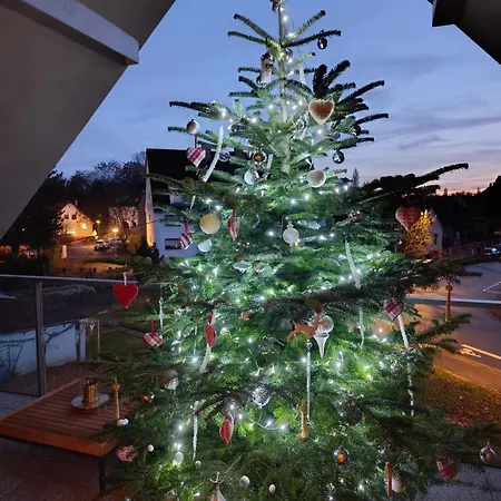 ホームステイ Avec Jacuzzi Exterieur